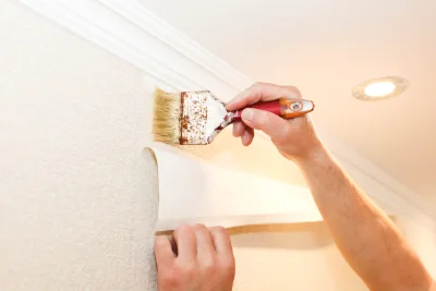 Pose de papier peint à Vicques — revêtements muraux et toiles de verre